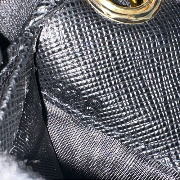 💎PRADA SAFFIANO LEATHER WALLET ON CHAIN💎 - Picture 5 of 16